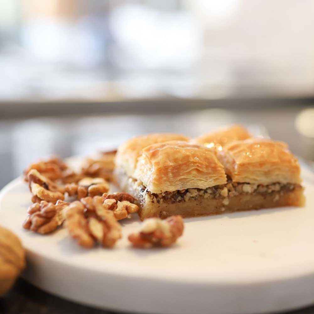 CEVİZLİ BAKLAVA