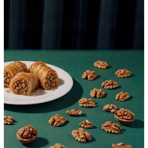 CEVİZLİ SARMA BAKLAVA