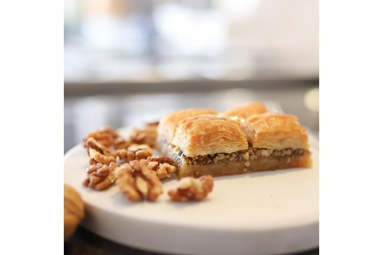 CEVİZLİ BAKLAVA