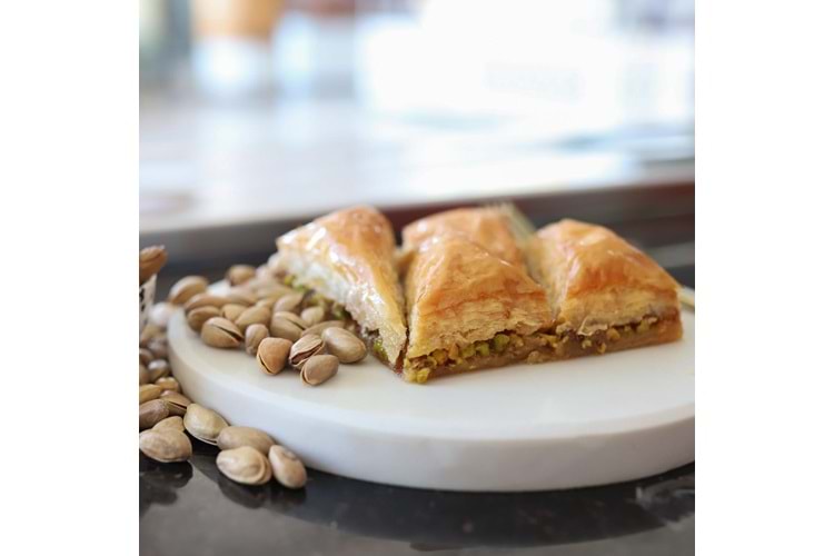 HAVUÇ DİLİM BAKLAVA