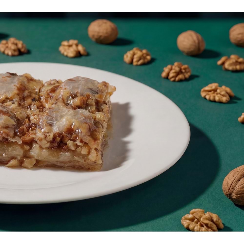 SEFAZADE CEVİZLİ BAKLAVA
